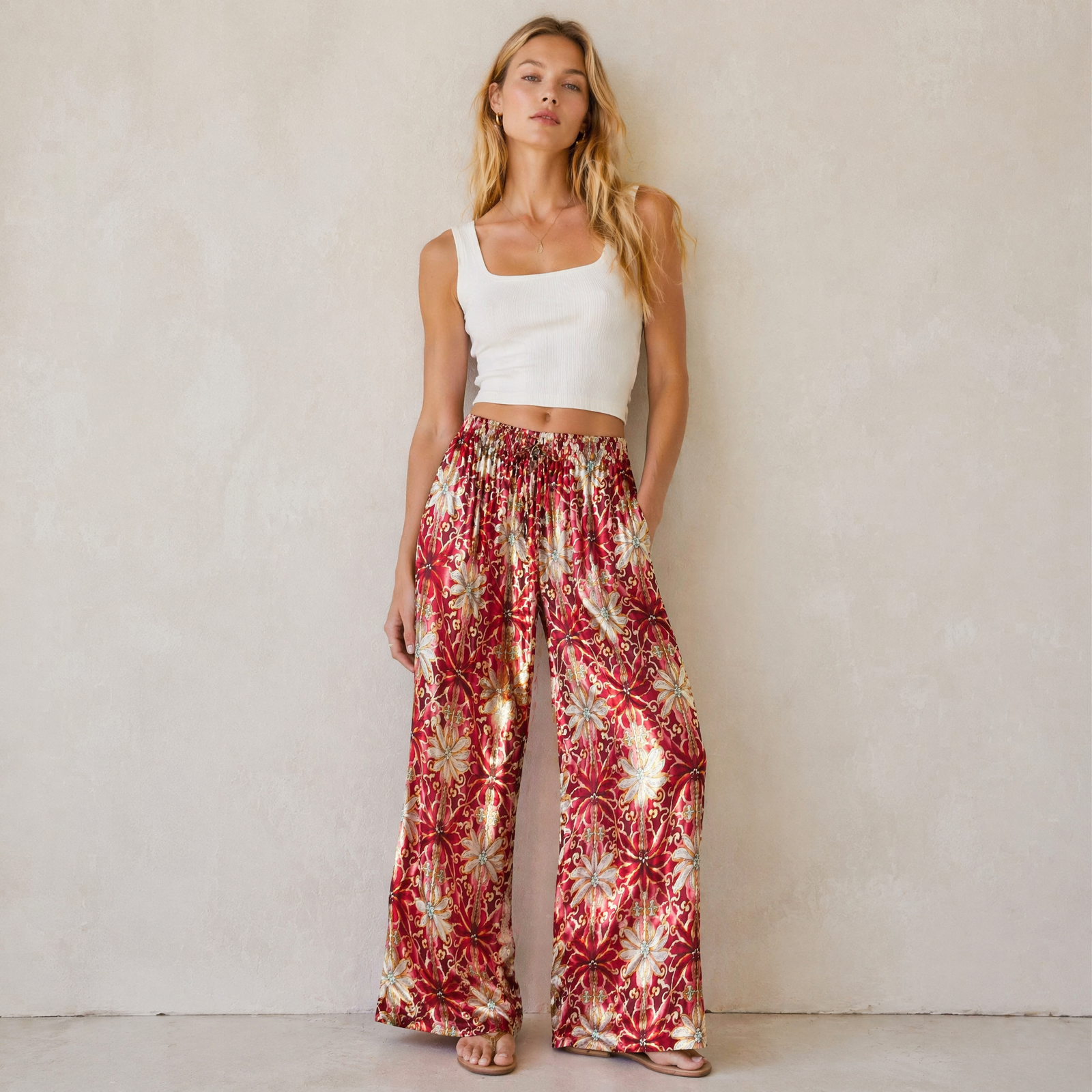 XUNA Weite Hose 940840 in Rot am Model